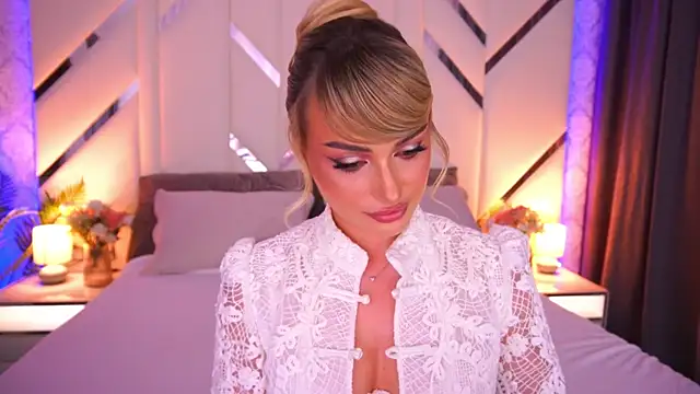 LindsieGreyy online show from 07.25.26
