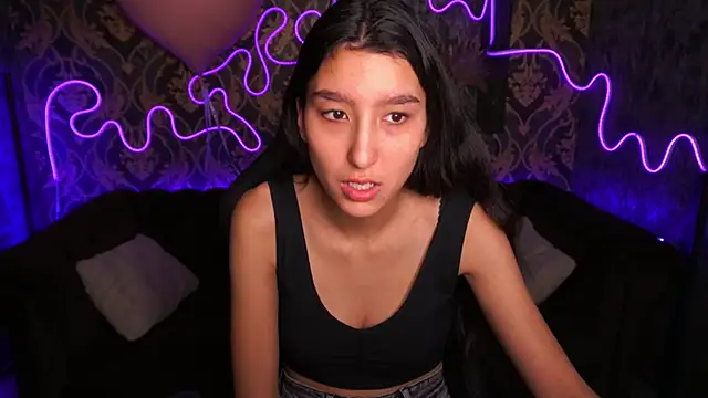 CharmMocco online show from 02.15.25