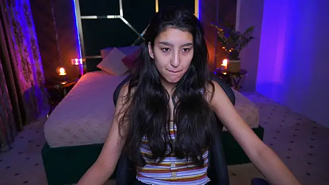 CharmMocco online show from 03.04.25