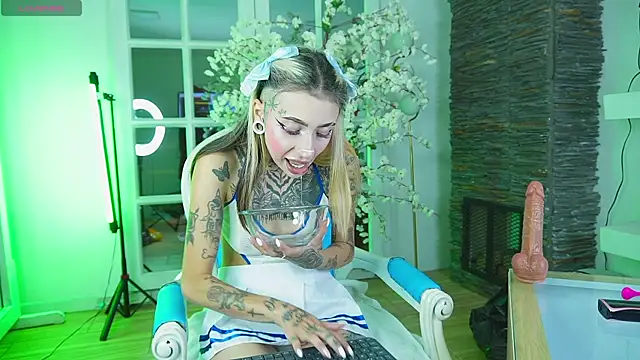 miss   angel online show from 04.22.26
