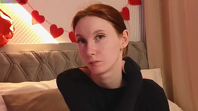 Snapshot of JoYung chatting on 02.11.25 JoYung online show from 02.11.25