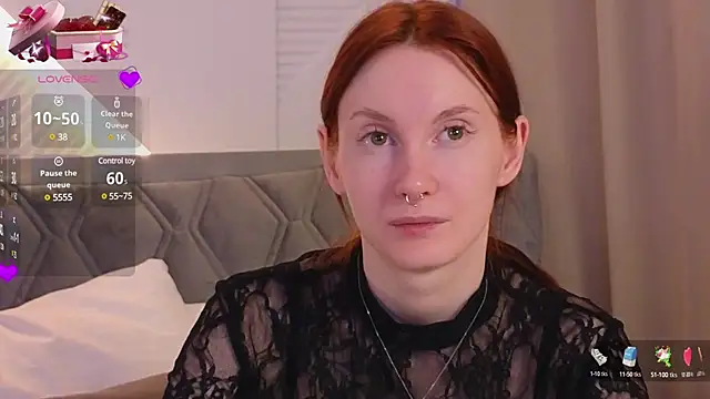 Snapshot of JoYung chatting on 03.03.25 JoYung online show from 03.03.25