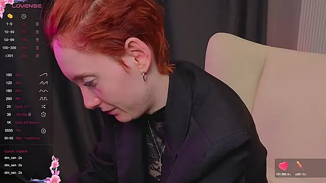 Snapshot of JoYung chatting on 09.19.25 JoYung online show from 09.19.25