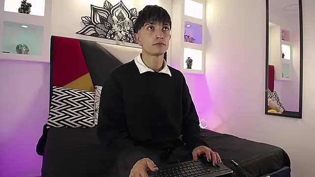 MaikyCooper online show from 03.09.25