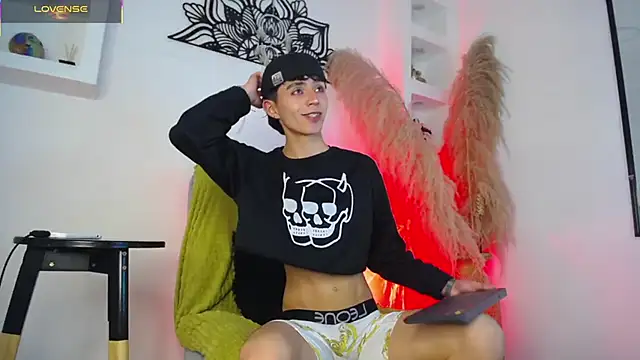 MaikyCooper online show from 09.15.25