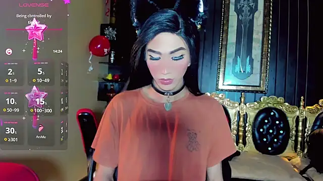 Snapshot of emelly_horny_ chatting on 02.20.25 emelly horny online show from 02.20.25