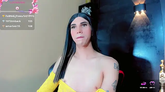 Snapshot of emelly_horny_ chatting on 02.26.25 emelly horny online show from 02.26.25