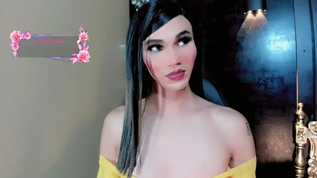 Snapshot of emelly_horny_ chatting on 02.28.25 emelly horny online show from 02.28.25