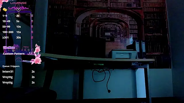 Snapshot of emelly_horny_ chatting on 03.18.25 emelly horny online show from 03.18.25