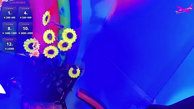 Snapshot of emelly_horny_ chatting on 09.26.25 emelly horny online show from 09.26.25