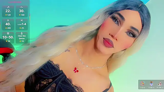 Snapshot of emelly_horny_ chatting on 10.01.25 emelly horny online show from 10.01.25