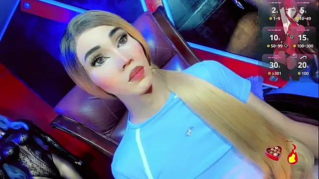 Snapshot of emelly_horny_ chatting on 11.22.25 emelly horny online show from 11.22.25