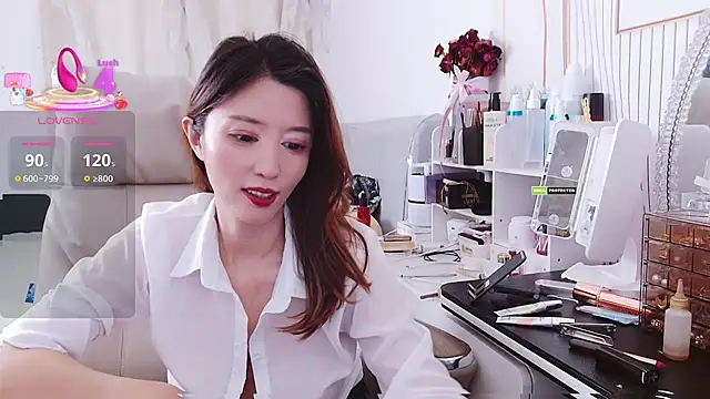 Snapshot of Tangtang-baby chatting on 05.30.26 Tangtang-baby online show from 05.30.26