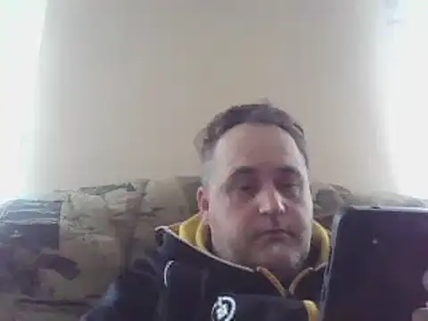 Snapshot of Szolga10 chatting on 03.15.25 Szolga10 online show from 03.15.25