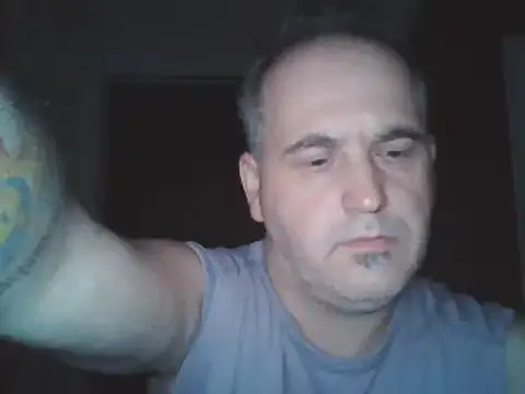 Snapshot of Szolga10 chatting on 09.23.25 Szolga10 online show from 09.23.25