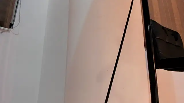 MiaHertz online show from 02.20.26