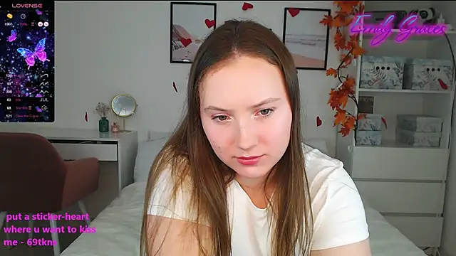 EmilyxxGraces online show from 02.15.25