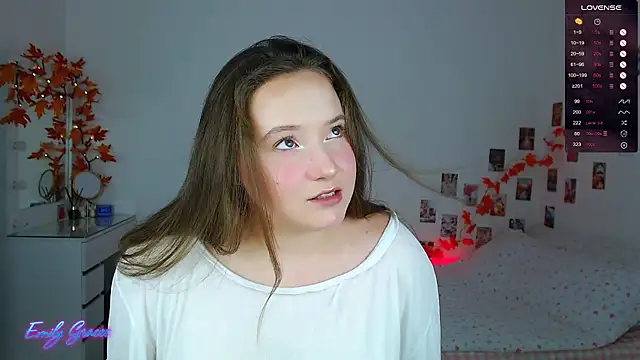 EmilyxxGraces online show from 09.19.25