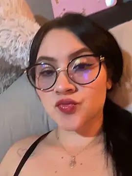 ValentinaOrtiz3 online show from 03.04.26