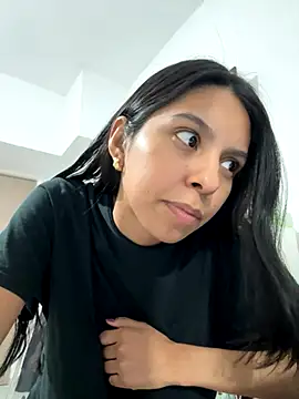 Valeedoll online show from 11.25.25