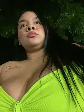 Snapshot of princesa_kim chatting on 02.25.25 princesa kim online show from 02.25.25