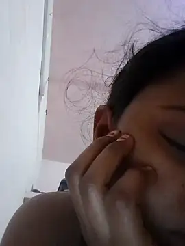 Snapshot of Hot_couple493 chatting on 02.22.25 Hot couple493 online show from 02.22.25