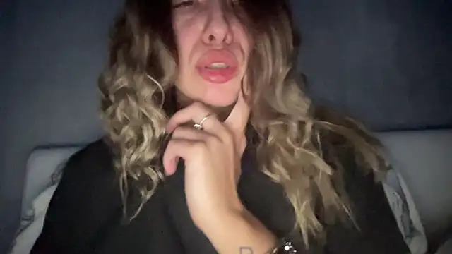 sarrah rossy online show from 12.15.25