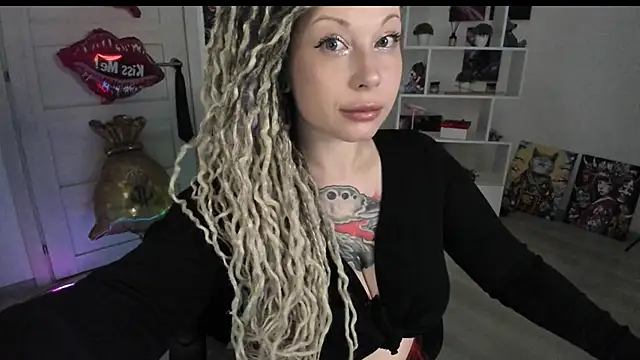 HoneySallyMoore online show from 06.13.26
