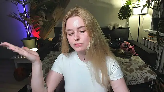 Alexa Pirs online show from 05.16.26