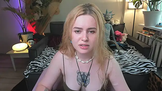 Snapshot of Alexa_Pirs chatting on 06.22.26 Alexa Pirs online show from 06.22.26