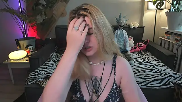 Snapshot of Alexa_Pirs chatting on 07.05.26 Alexa Pirs online show from 07.05.26
