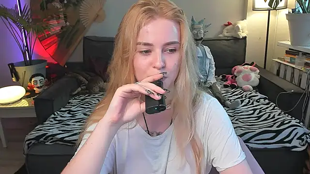 Snapshot of Alexa_Pirs chatting on 07.07.26 Alexa Pirs online show from 07.07.26