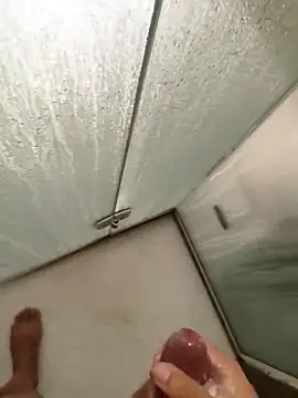 Snapshot of henri69 chatting on 03.31.26 henri69 online show from 03.31.26