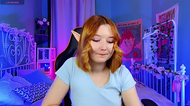 Snapshot of MizukiNoYoru chatting on 02.28.25 MizukiNoYoru online show from 02.28.25