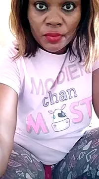 Snapshot of BigbootyliciousXXX chatting on 02.10.25 BigbootyliciousXXX online show from 02.10.25