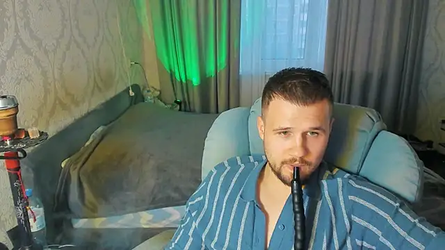 Snapshot of Vladik_b chatting on 05.15.26 Vladik b online show from 05.15.26