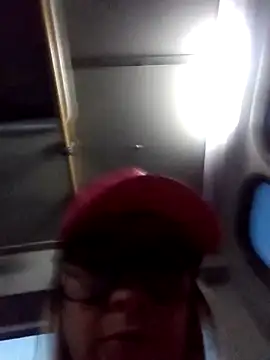 Snapshot of CandieGilson__ chatting on 09.22.25 CandieGilson online show from 09.22.25