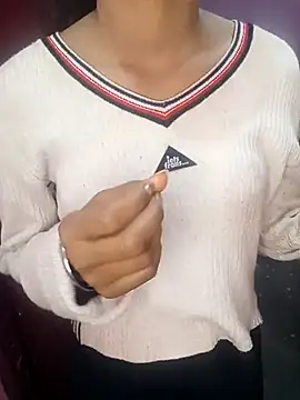 Queen myra1 online show from 02.19.25