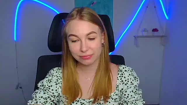 Snapshot of Dana_flowers chatting on 07.02.26 Dana flowers online show from 07.02.26