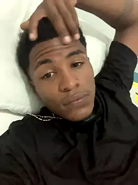 Snapshot of Bichorro chatting on 10.07.25 Bichorro online show from 10.07.25