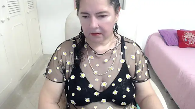 leonela 69 online show from 05.02.26