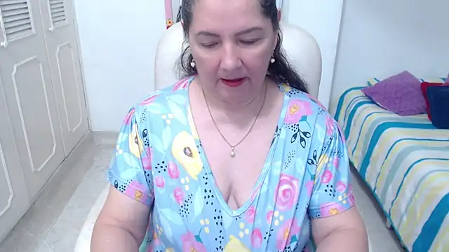 leonela 69 online show from 05.18.26