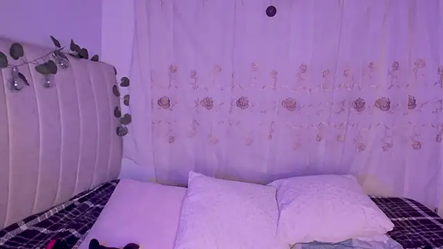 purplelilith3 online show from 02.10.26