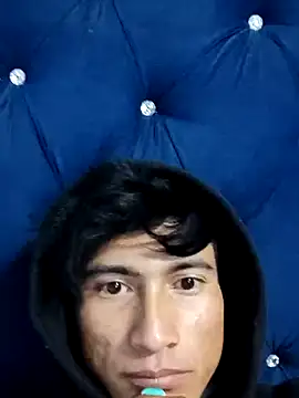 Snapshot of MedusaRg chatting on 02.11.25 MedusaRg online show from 02.11.25