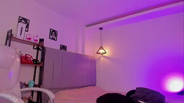 Miller Vanessa  online show from 09.09.25