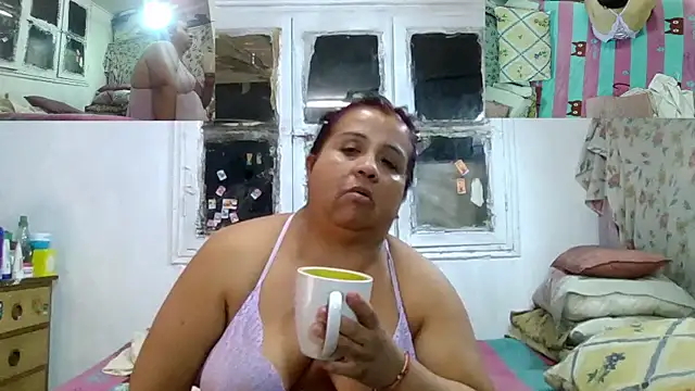 erinadarling79 online show from 04.19.26