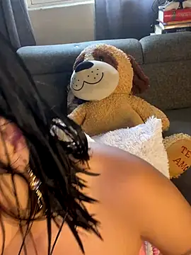 ZafiroKlein online show from 10.31.25