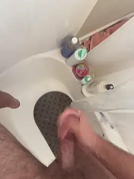 Snapshot of danyh2023 chatting on 11.15.25 danyh2023 online show from 11.15.25