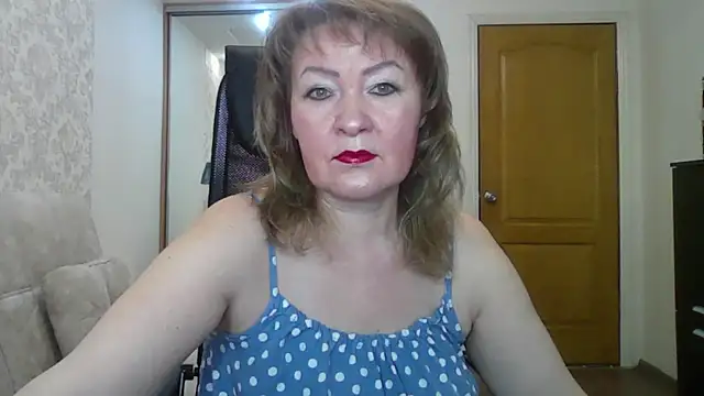 Snapshot of Victoria_secrets_ chatting on 02.14.25 Victoria secrets online show from 02.14.25