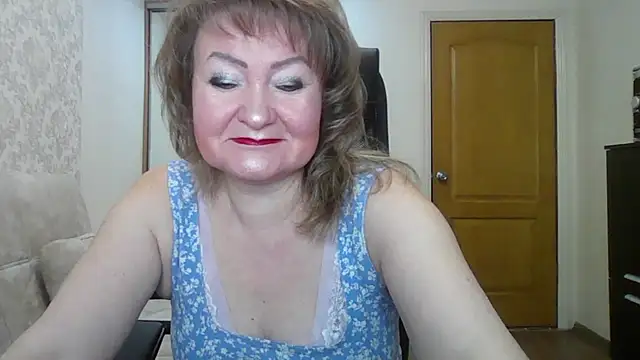 Snapshot of Victoria_secrets_ chatting on 02.18.25 Victoria secrets online show from 02.18.25
